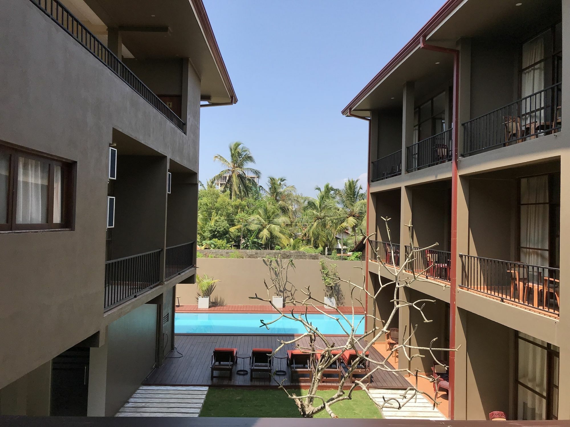 Waves By Tranquil Negombo Exterior foto